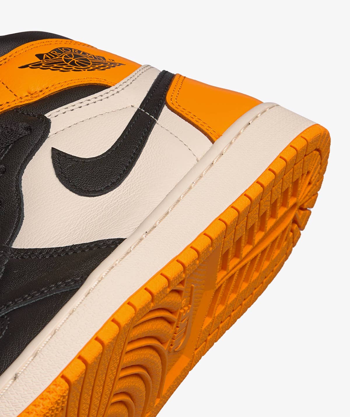 Air Jordan 1 Retro High OG Taxi