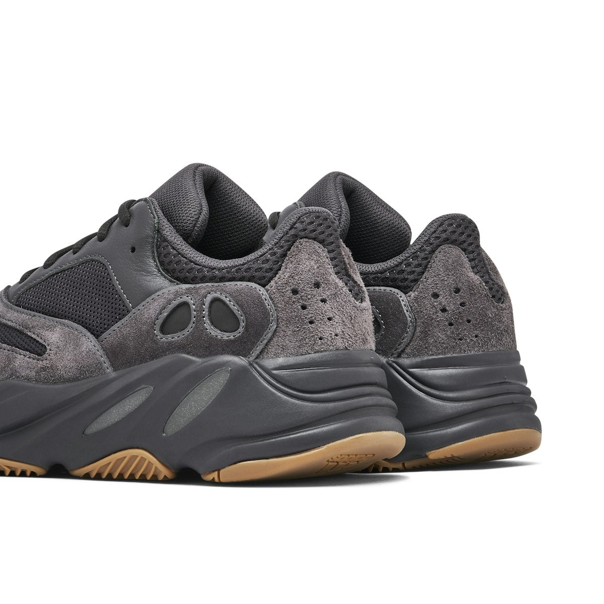 Yeezy 700 Utility Black