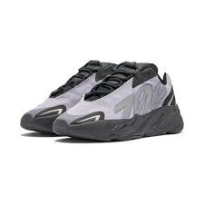 Yeezy Boost 700 MNVN Metalic Sneakers – KingsLuxe