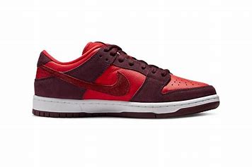 NIKE Dunk SB LOW PRO cherry shoes