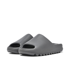 Yeezy Slide ‘Granite’