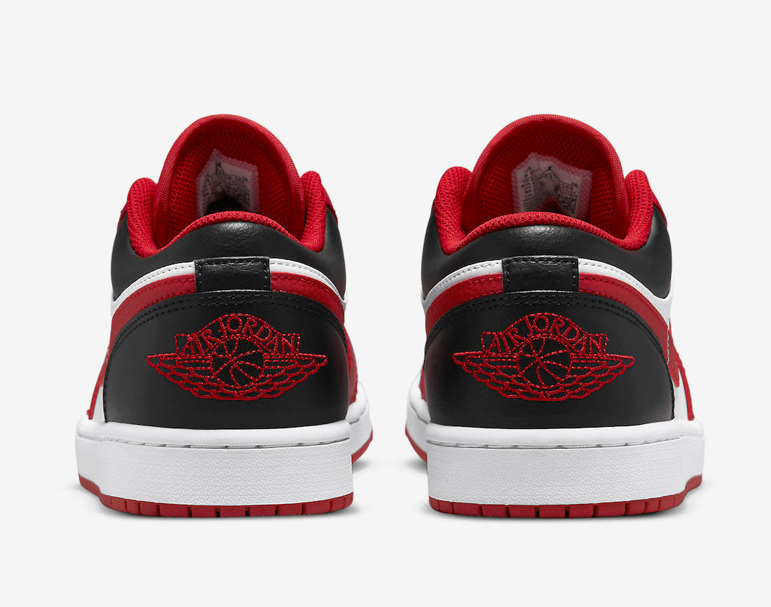 Jordan 1 Low Bulls