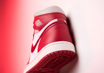 Jordan 1 Retro High OG Varsity Red