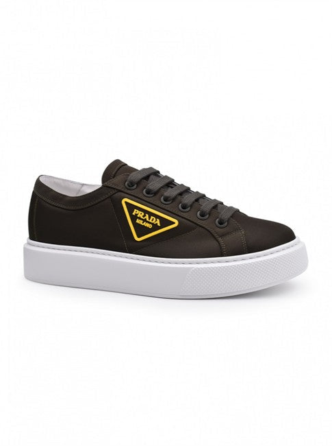 Prada Logo Patch Low-top Sneakers in Black/Yellow