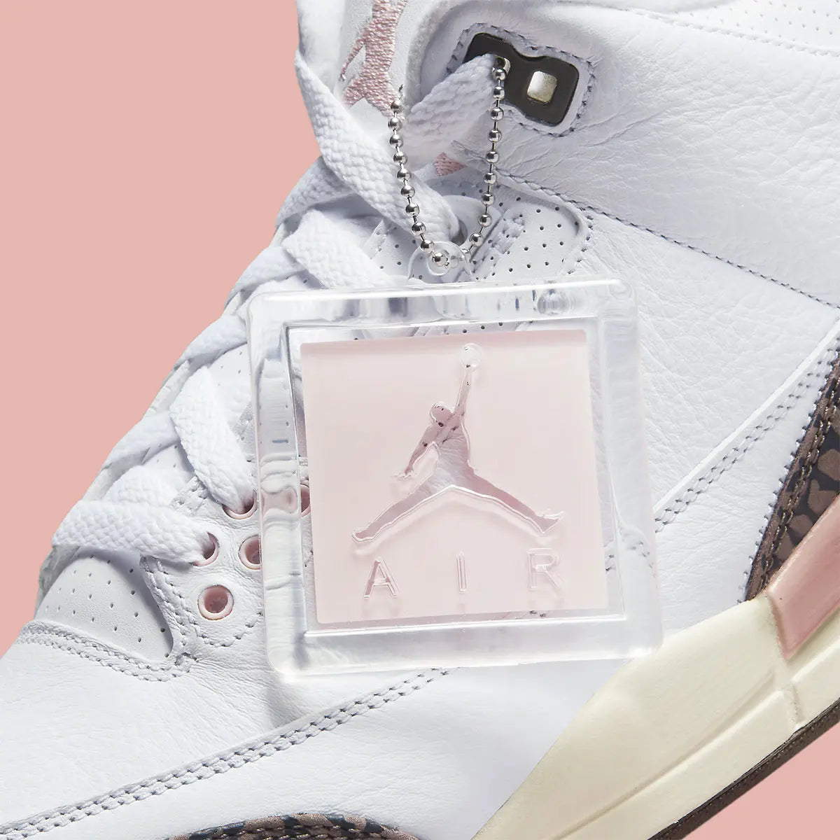 Jordan 3 Women Retro Neopolitan Dark Mocha